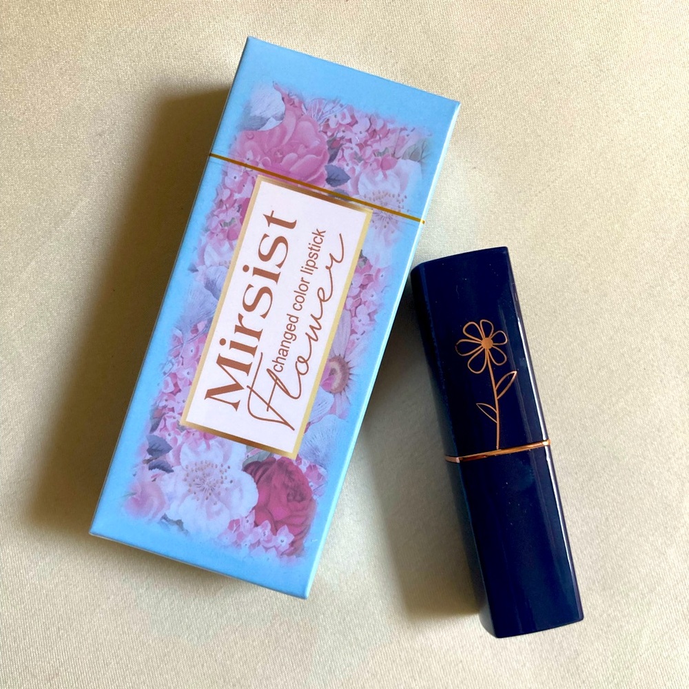 Magic Color Changing Flower Lip Balm - Picture 2 of 16